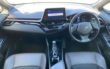 Toyota C-HR I рестайлинг, 2020 год, 1 389 000 рублей, 11 фотография