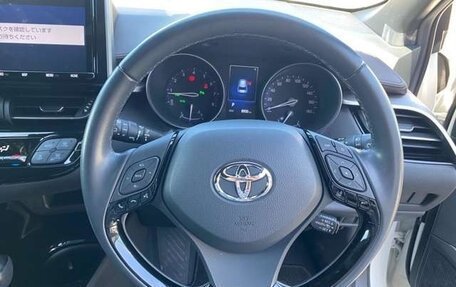 Toyota C-HR I рестайлинг, 2020 год, 1 389 000 рублей, 12 фотография
