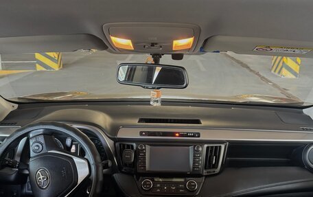 Toyota RAV4, 2017 год, 2 200 000 рублей, 8 фотография