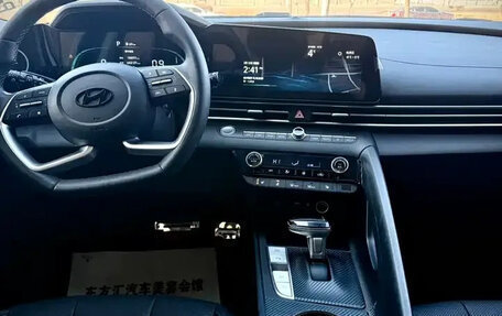 Hyundai Elantra, 2023 год, 1 320 000 рублей, 11 фотография