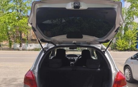 Toyota Vitz, 2010 год, 650 000 рублей, 11 фотография