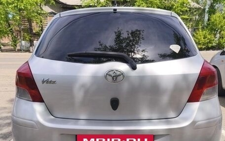 Toyota Vitz, 2010 год, 650 000 рублей, 10 фотография