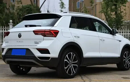 Volkswagen T-Roc I, 2022 год, 1 600 000 рублей, 6 фотография
