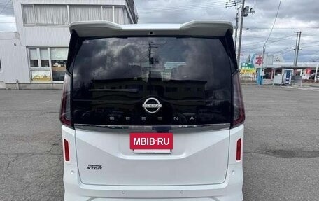 Nissan Serena, 2023 год, 2 450 000 рублей, 5 фотография
