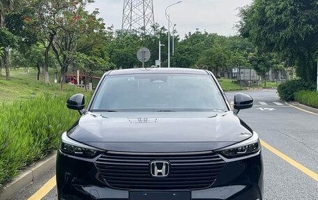 Honda Vezel, 2024 год, 1 720 000 рублей, 2 фотография