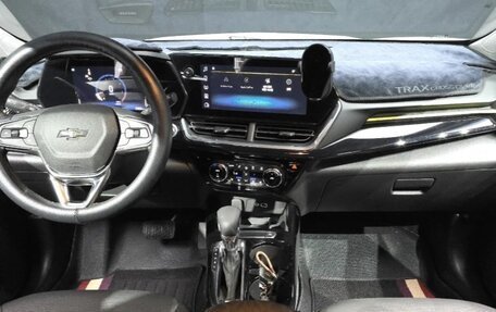 Chevrolet Trax, 2023 год, 1 945 000 рублей, 11 фотография