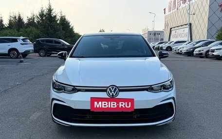 Volkswagen Golf VIII, 2022 год, 1 750 000 рублей, 2 фотография