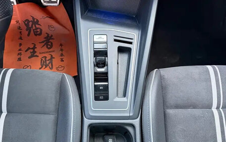 Volkswagen Golf VIII, 2022 год, 1 750 000 рублей, 10 фотография