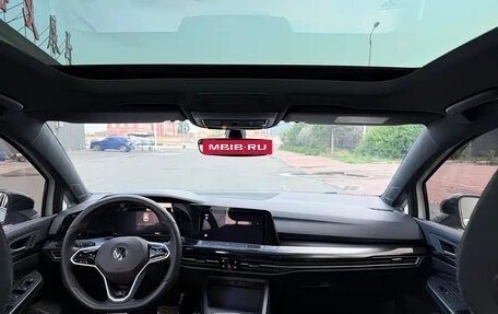 Volkswagen Golf VIII, 2022 год, 1 750 000 рублей, 7 фотография