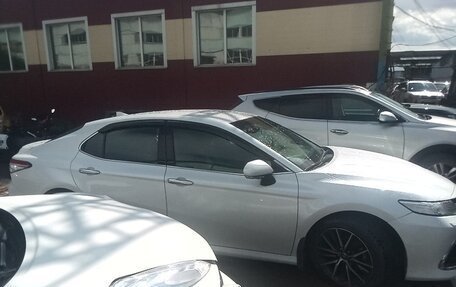 Toyota Camry, 2021 год, 2 800 000 рублей, 4 фотография