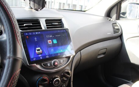 Hyundai Solaris II рестайлинг, 2013 год, 990 000 рублей, 14 фотография
