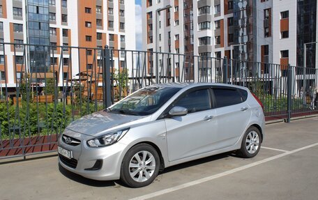 Hyundai Solaris II рестайлинг, 2013 год, 990 000 рублей, 8 фотография