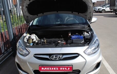 Hyundai Solaris II рестайлинг, 2013 год, 990 000 рублей, 10 фотография