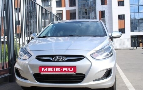 Hyundai Solaris II рестайлинг, 2013 год, 990 000 рублей, 4 фотография