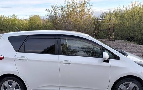 Toyota Ractis II, 2011 год, 800 000 рублей, 8 фотография