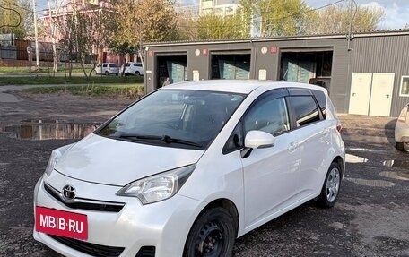 Toyota Ractis II, 2011 год, 800 000 рублей, 9 фотография