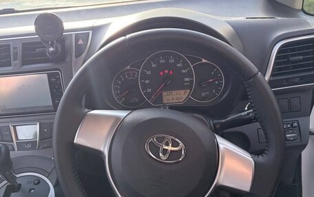 Toyota Ractis II, 2011 год, 800 000 рублей, 19 фотография
