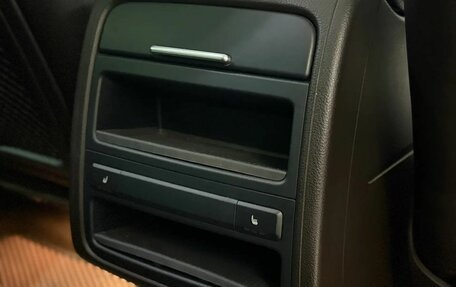 Volkswagen Touareg III, 2016 год, 3 100 000 рублей, 24 фотография