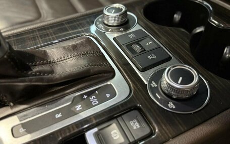 Volkswagen Touareg III, 2016 год, 3 100 000 рублей, 23 фотография