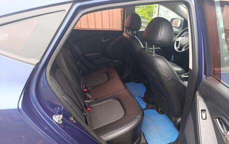Hyundai Tucson III, 2010 год, 800 000 рублей, 7 фотография
