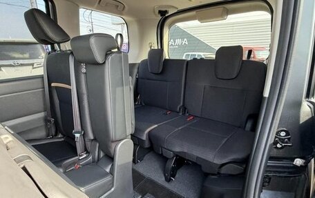 Nissan Serena, 2023 год, 2 650 000 рублей, 24 фотография