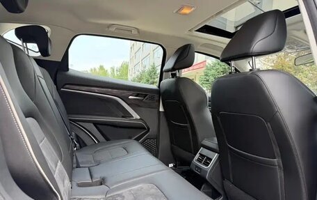 Haval H6, 2023 год, 1 415 000 рублей, 13 фотография