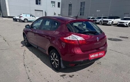 Renault Megane III, 2014 год, 855 000 рублей, 2 фотография