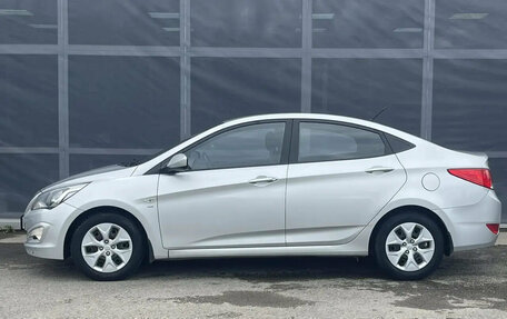 Hyundai Solaris II рестайлинг, 2015 год, 1 050 000 рублей, 4 фотография