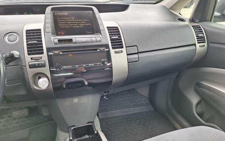 Toyota Prius, 2008 год, 565 000 рублей, 16 фотография