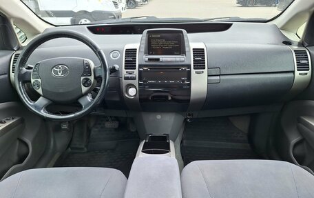 Toyota Prius, 2008 год, 565 000 рублей, 10 фотография