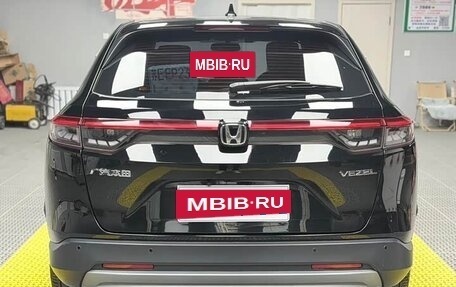 Honda Vezel, 2024 год, 1 720 000 рублей, 6 фотография