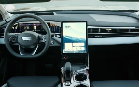 Geely Atlas, 2025 год, 3 449 990 рублей, 10 фотография