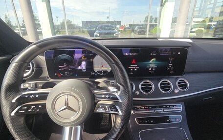 Mercedes-Benz E-Класс, 2021 год, 4 300 000 рублей, 6 фотография