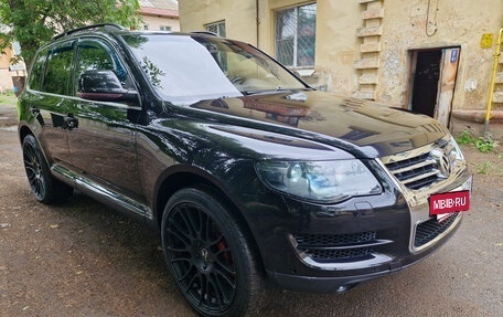 Volkswagen Touareg III, 2007 год, 870 000 рублей, 2 фотография