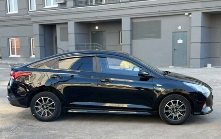 Hyundai Solaris II рестайлинг, 2022 год, 1 670 000 рублей, 7 фотография