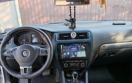 Volkswagen Jetta VI, 2012 год, 1 150 000 рублей, 18 фотография