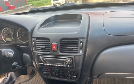 Nissan Almera, 2005 год, 220 000 рублей, 13 фотография