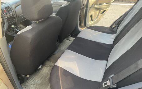 Nissan Almera, 2005 год, 220 000 рублей, 25 фотография