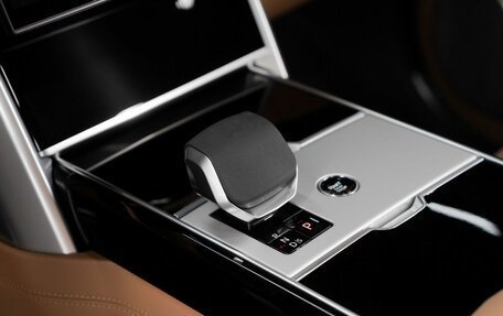 Land Rover Range Rover IV рестайлинг, 2024 год, 18 000 000 рублей, 19 фотография