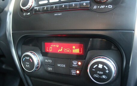 Suzuki SX4 II рестайлинг, 2010 год, 999 000 рублей, 13 фотография