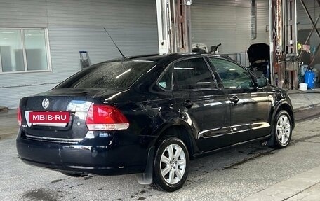 Volkswagen Polo VI (EU Market), 2011 год, 730 000 рублей, 2 фотография