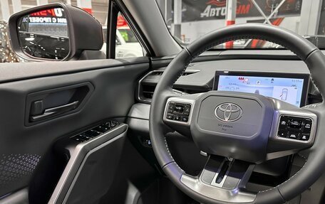 Toyota RAV4, 2026 год, 3 917 000 рублей, 26 фотография