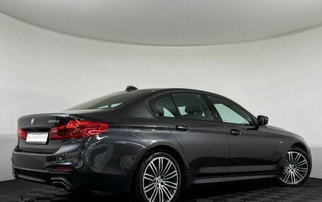 BMW 5 серия, 2018 год, 3 297 000 рублей, 8 фотография