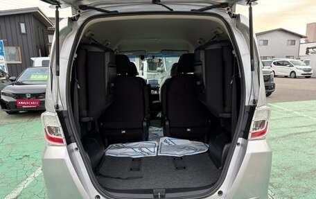 Honda Freed I, 2012 год, 680 000 рублей, 25 фотография