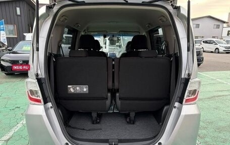 Honda Freed I, 2012 год, 680 000 рублей, 24 фотография