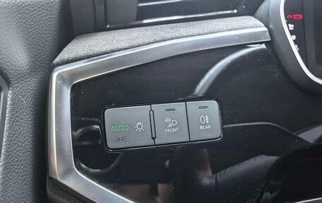Audi Q3, 2022 год, 1 800 005 рублей, 26 фотография