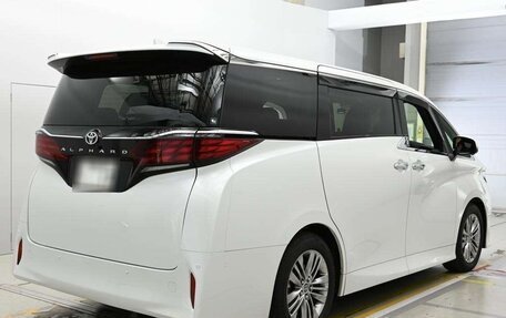 Toyota Alphard, 2025 год, 7 450 010 рублей, 2 фотография
