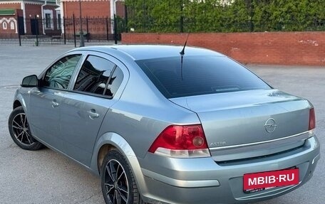 Opel Astra H, 2011 год, 680 000 рублей, 2 фотография
