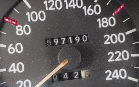 Toyota Carina, 1992 год, 200 000 рублей, 17 фотография