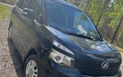 Toyota Voxy II, 2012 год, 1 700 000 рублей, 1 фотография